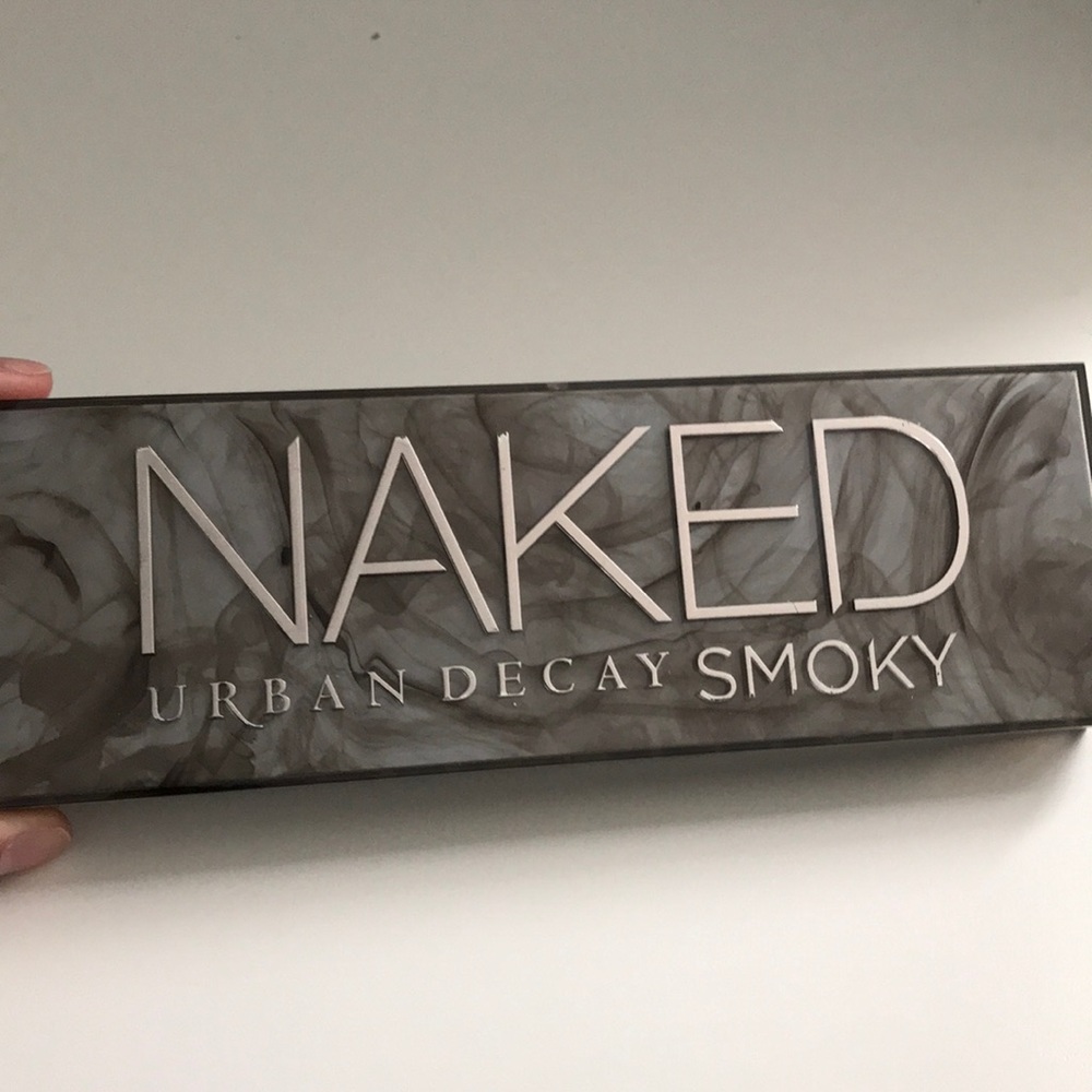 Urban decay naked smoky palette